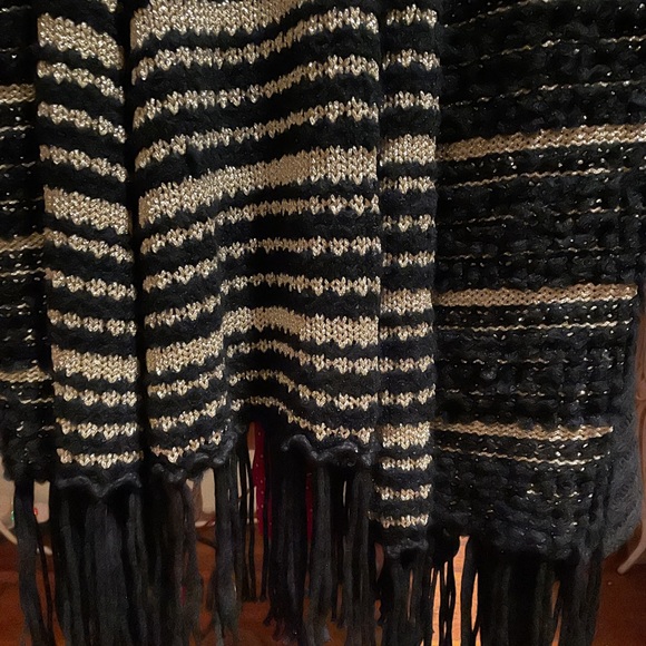 Chico’s Size 3 Duster/Sweater Vest - Picture 3 of 3